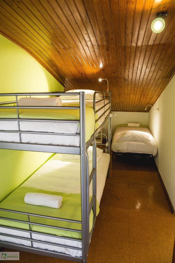 Help Yourself Hostels - Carcavelos Coast Номер фото
