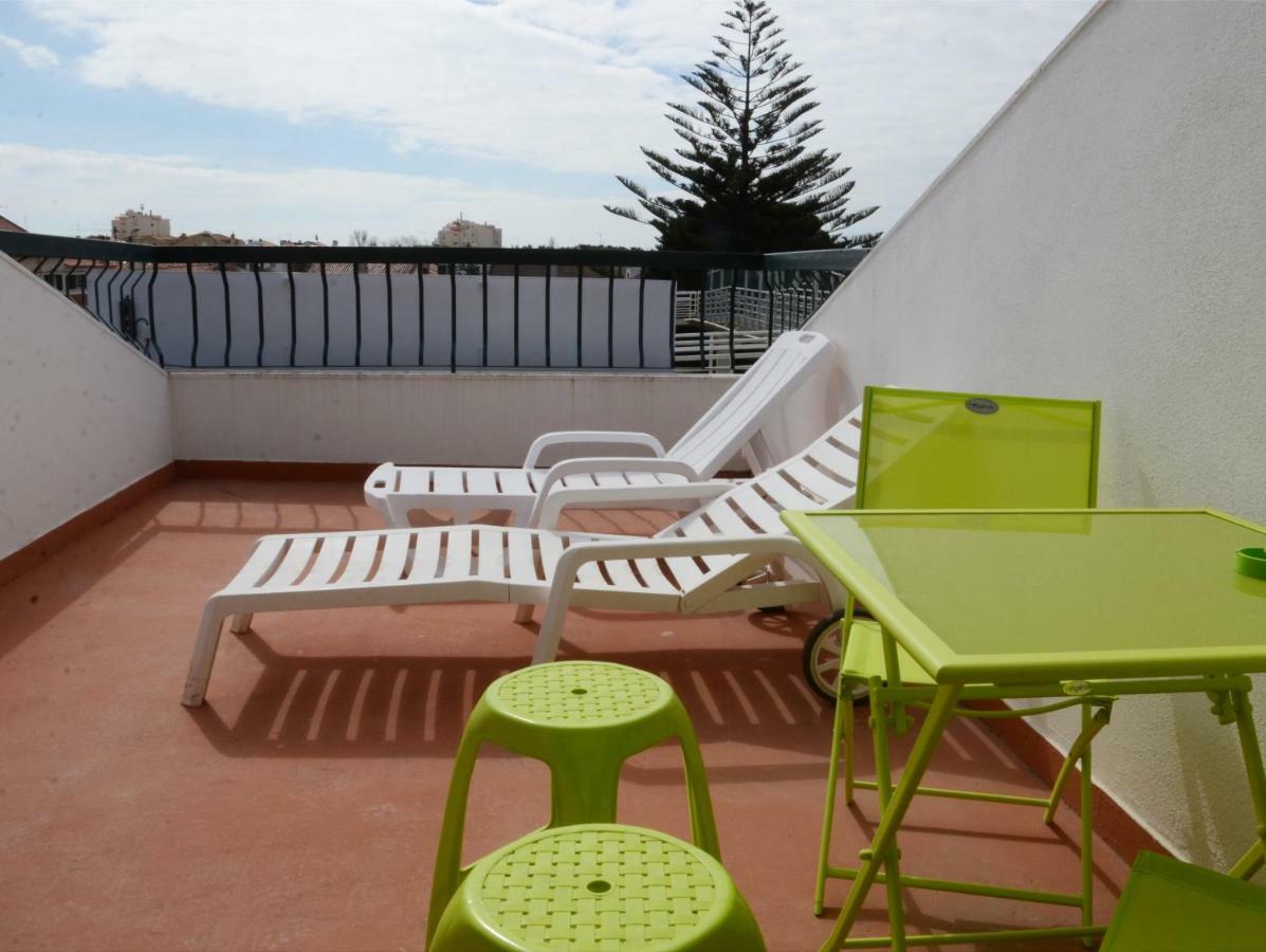 Help Yourself Hostels - Carcavelos Coast Экстерьер фото